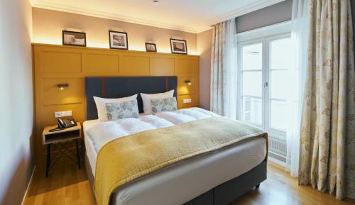 Superior Double Room with Courtyard View