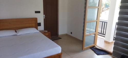 King Room with Lake View