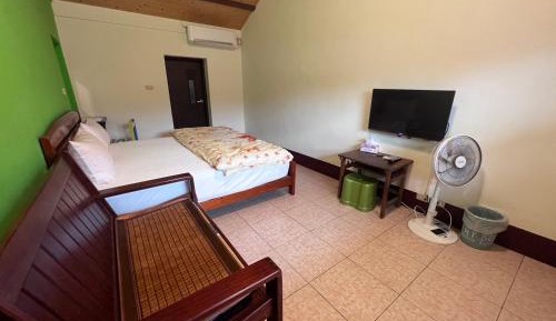 Queen Room