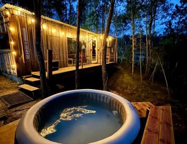 Deluxe Bungalow with Garden View