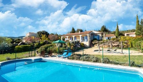 Three-Bedroom Holiday Home 