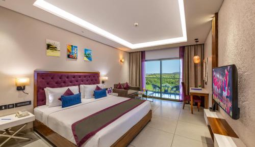 Deluxe King Room with Shower and Balcony - 2 Pints of beer per stay (validity Sept 30,2025)