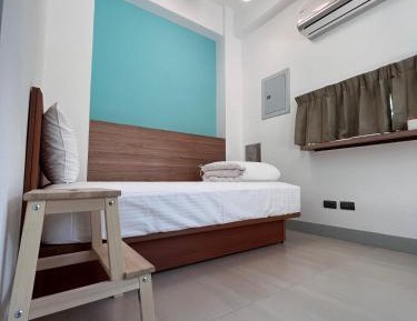 Single Room with Mountain View