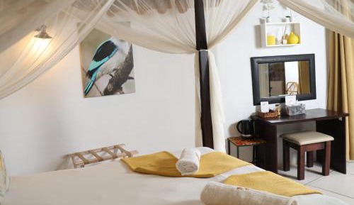 Luxury River Facing Room 10