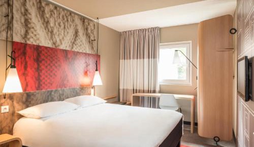 Standard Room with 1 Double Bed