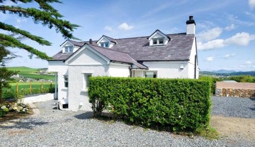 Four-Bedroom Apartment