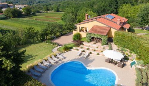 Five-Bedroom Holiday Home