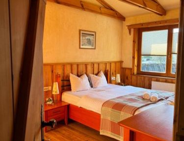 Deluxe Double Room with Shower