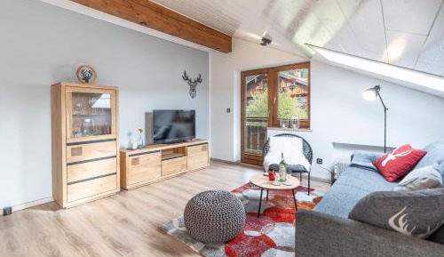 One-Bedroom Apartment with Balcony