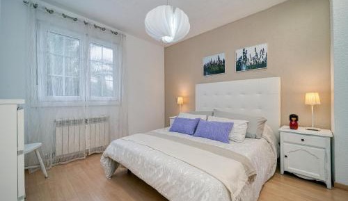 Deluxe Double Room with Private Bathroom