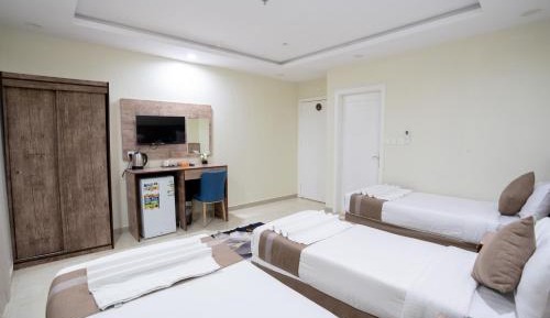 Triple Room with Private Bathroom