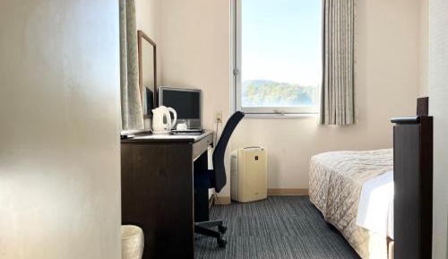 Wide Single Room - Non-Smoking