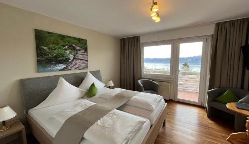 Double Room with Balcony and Sea View