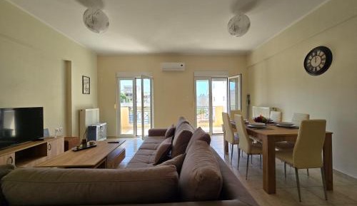 Room #1184213001