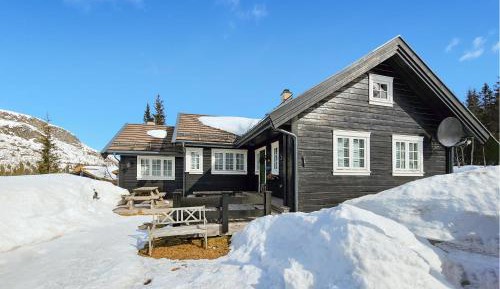 Five-Bedroom Holiday Home