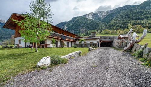 Superior One-Bedroom Apartment