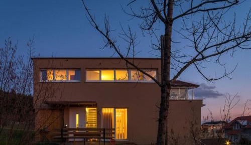 One-Bedroom Holiday Home