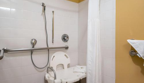 King Room - Mobility Access/Non-Smoking