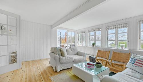 Three-Bedroom Vacation Home 