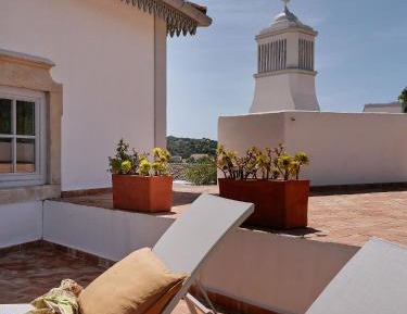 Deluxe Double or Twin Room with Mountain View