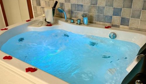 Double Room with Spa Bath