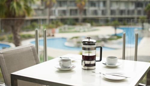 One-Bedroom Apartment with Pool View