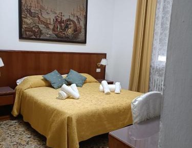 Quadruple Room with Private Bathroom