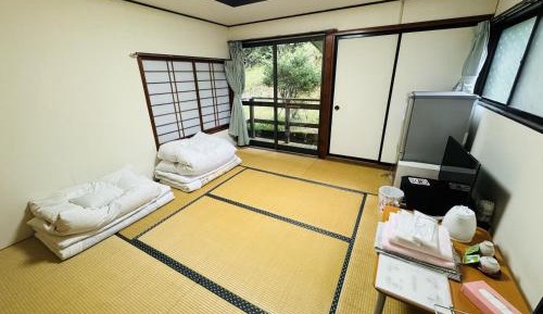 Japanese-Style Room