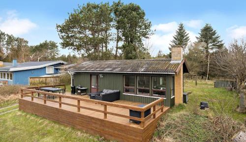 Three-Bedroom Holiday Home 