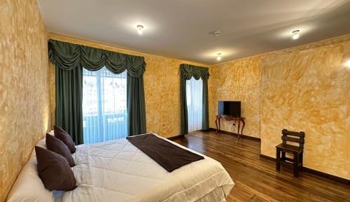 Superior King Room