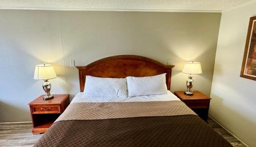 King Room - Non-Smoking