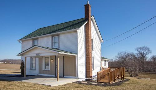 Three-Bedroom Holiday Home 