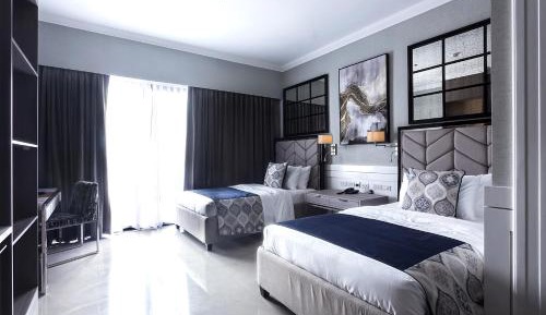 Premiere Suite with Balcony