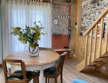 Studio - Split Level