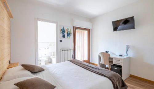 Double Room with Mountain View