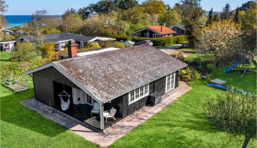 Three-Bedroom Vacation Home 