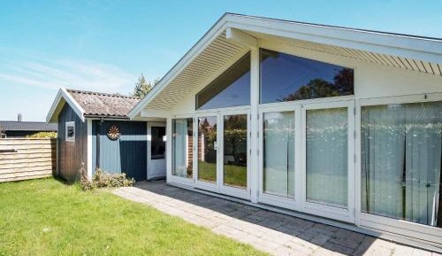 Two-Bedroom Holiday Home