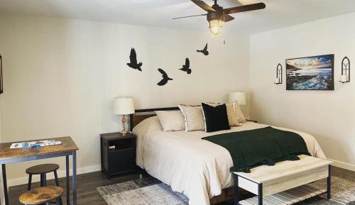 Deluxe King Room