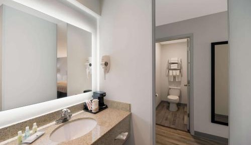 Family Room - Non Smoking