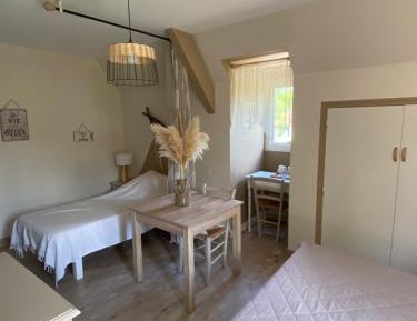 Family Room with Garden View