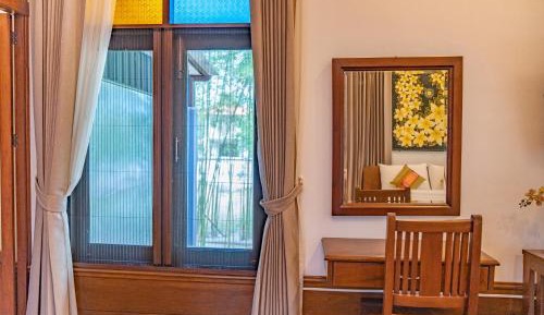 King Suite with Balcony
