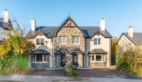 Three-Bedroom Townhouse