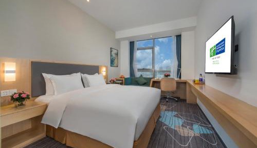 Standard King Room with Extra Floor Space