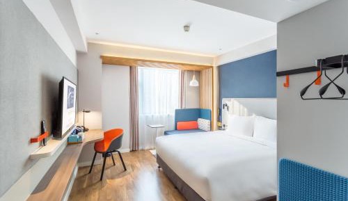 Standard King Room