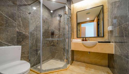 Superior King Room with Pool View