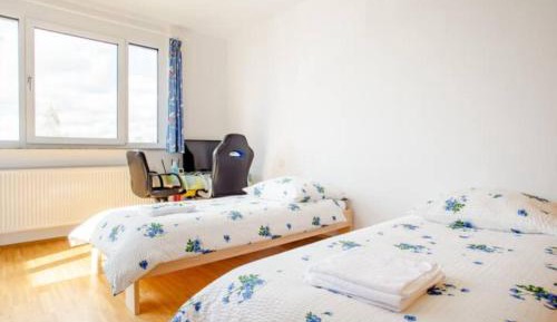 Standard Twin Room with Shared Bathroom