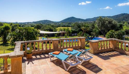 Villa with Garden View