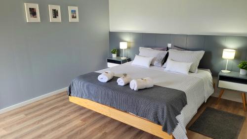 Suite with Mountain View