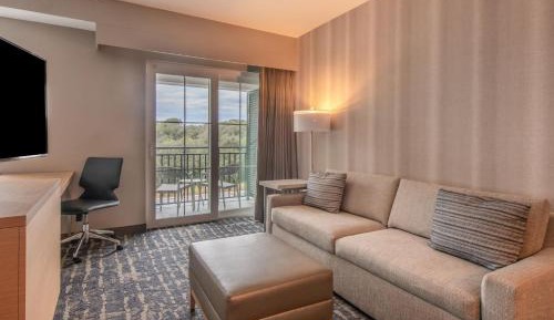 Studio, Island View, One King Bed and Sofa Bed 