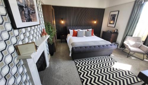 Deluxe King Room